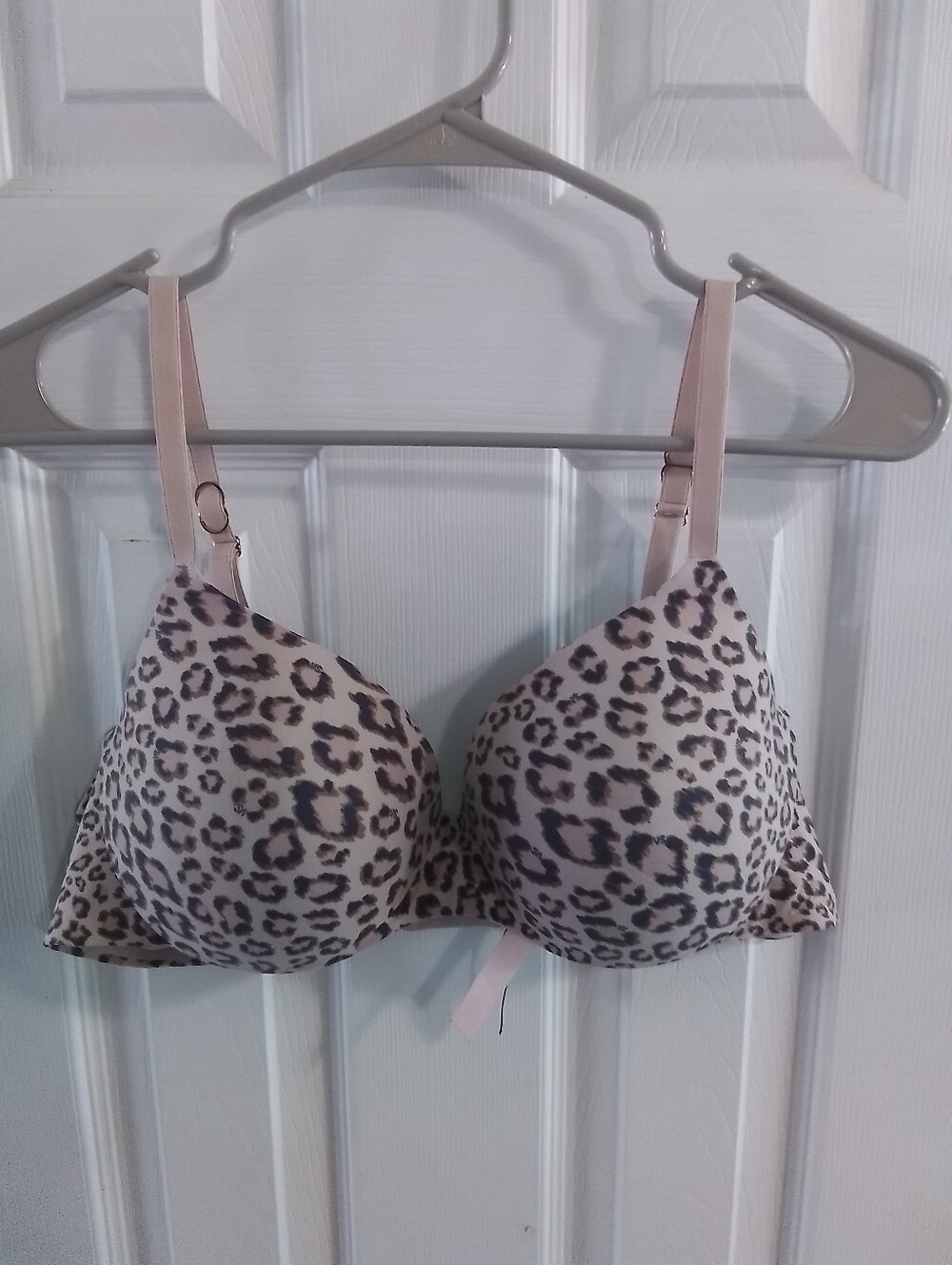 Victoria's Secret Leopard Print T-Shirt Bra